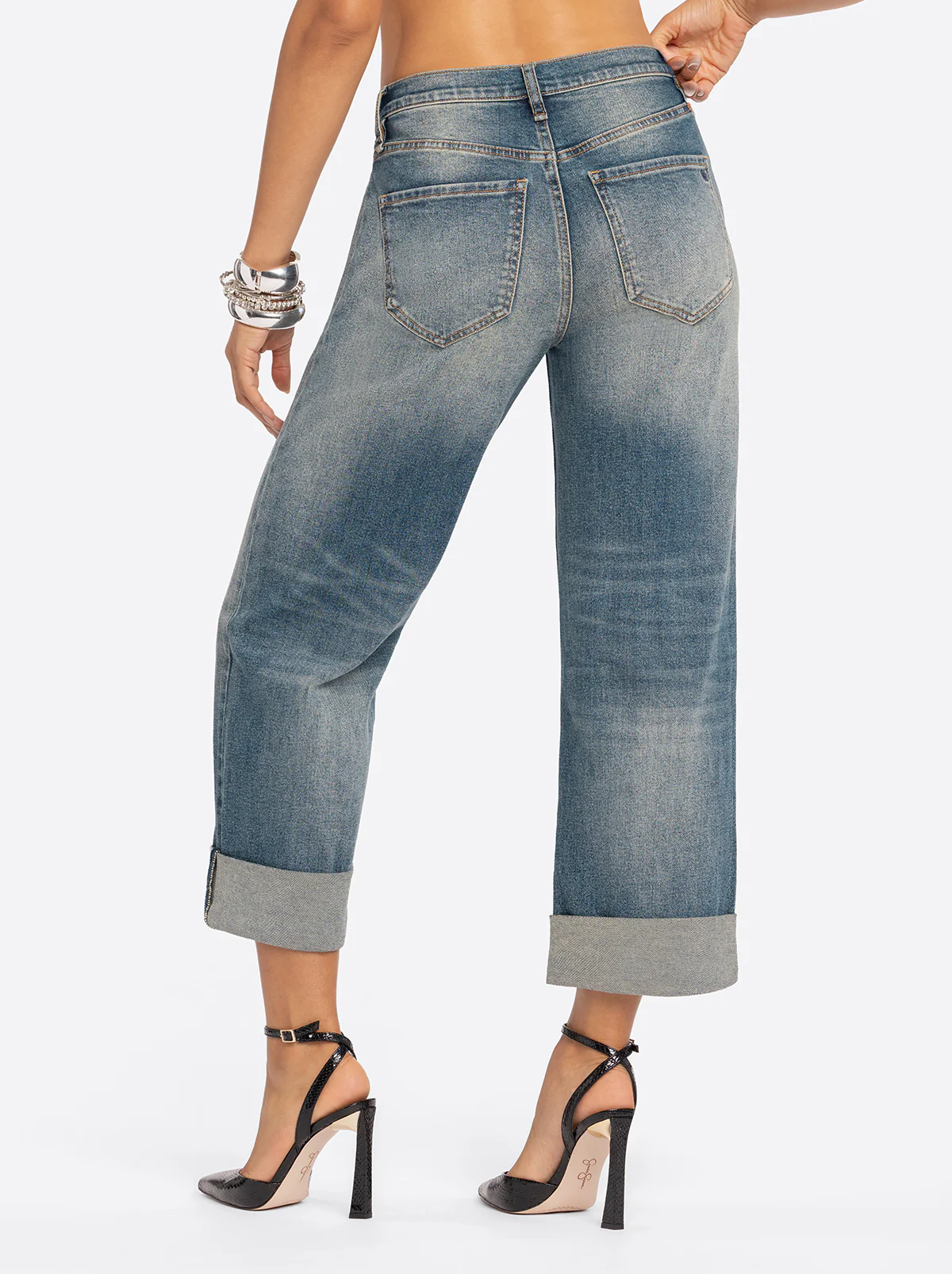 Jessica Simpson 2.0 Billie Relaxed Jeans in Sully - Image 3